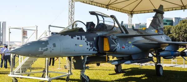 Maquete em tamanho natural do novo caça Gripen NG é apresentada em Brasília - Sputnik Brasil