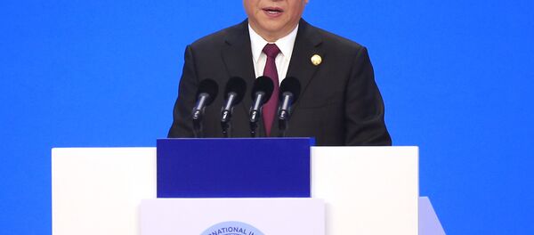 Líder chinês Xi Jinping durante a inauguração da Exposição Internacional de Importações da China em Xangai - Sputnik Brasil