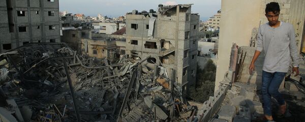 Resultado de um dos ataques com mísseis lançados por Israel na Faixa de Gaza - Sputnik Brasil