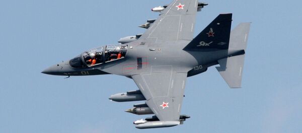 Caça russo Yak-130 - Sputnik Brasil
