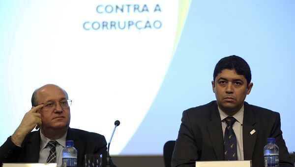 Wagner Rosário (à dir.), ministro da CGU - Sputnik Brasil