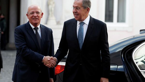 Chanceler russo Sergei Lavrov se encontra com seu homólogo português, Augusto Santos Silva, em Lisboa, em 24 de novembro de 2018 - Sputnik Brasil