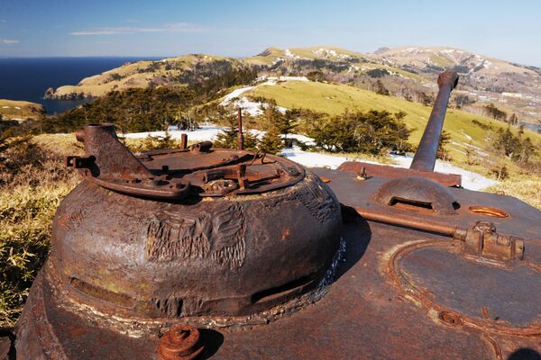 Tanque IS-2 na ilha Shikotan, a maior ilha da cadeia das ilhas Curilas - Sputnik Brasil