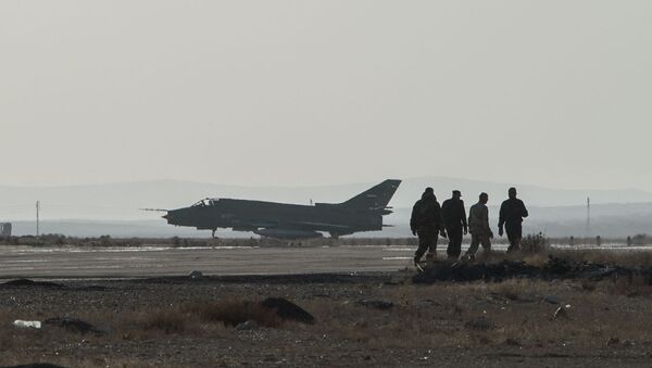 Um jato Su-22 da Força Aérea Síria na província de Homs. - Sputnik Brasil
