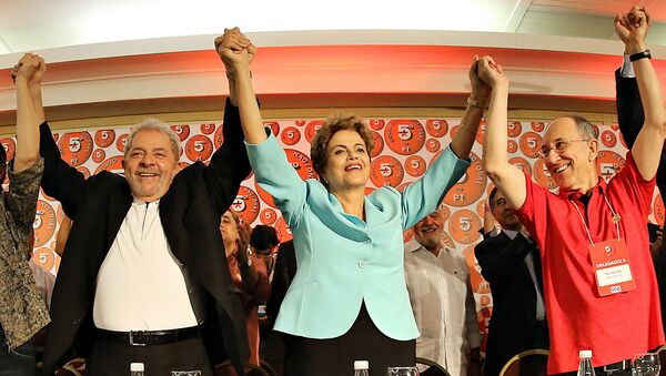 Dilma Rousseff e Lula durante o 5º Congresso Nacional do PT, em Salvador - Sputnik Brasil