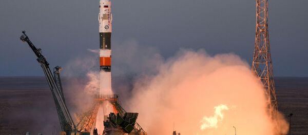 Lançamento do foguete portador russo Soyuz-FG com espaçonave tripulada Soyuz MS-11 do cosmódromo de Baikonur, 3 de dezembro de 2018 - Sputnik Brasil