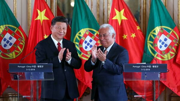 Líder chinês Xi Jinping e premiê português António Costa durante encontro no Palácio de Queluz, Portugal, 5 de dezembro de 2018 - Sputnik Brasil