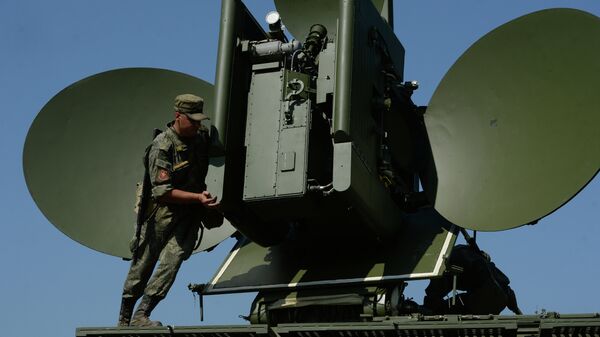 Sistema de guerra eletrônica móvel terrestre russo Krasukha-4 - Sputnik Brasil