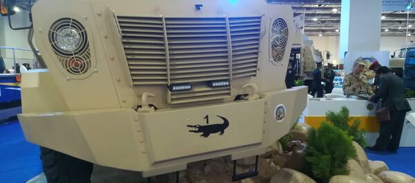 Veículo blindado egípcio Temsah, apresentado da Feira Internacional de Defesa EDEX 2018 - Sputnik Brasil