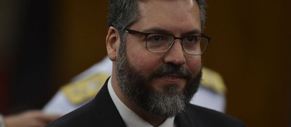 O futuro ministro do MRE, Ernesto Araújo, na cerimônia de diplomação do presidente eleito, Jair Bolsonaro, no TSE. O futuro ministro do MRE, Ernesto Araújo, na cerimônia de diplomação do presidente eleito, Jair Bolsonaro, no TSE. - Sputnik Brasil