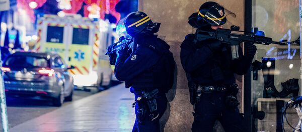 Polícia no local de tiroteio em Estrasburgo - Sputnik Brasil