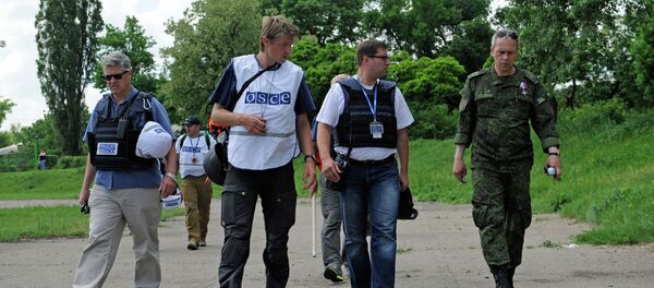 Observadores da OSCE em Donetsk - Sputnik Brasil