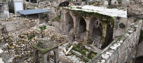 Sinagoga em ruínas em Aleppo, na Síria - Sputnik Brasil