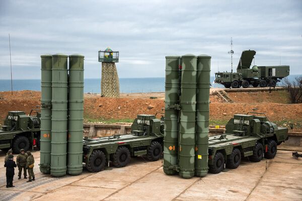 Erdogan mantém acordo pelos S-400 e diz que Turquia retaliará sanções dos EUA - Sputnik Brasil