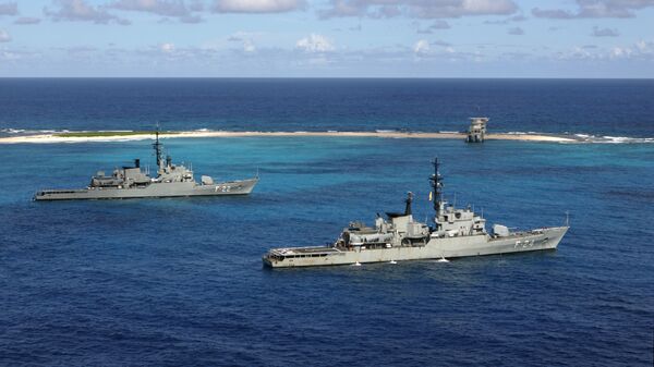 Navios de guerra da Marinha venezuelana ancoram em Isla de Aves. - Sputnik Brasil