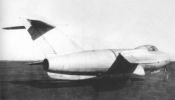 Caça supersônico La-176, foto de arquivo - Sputnik Brasil
