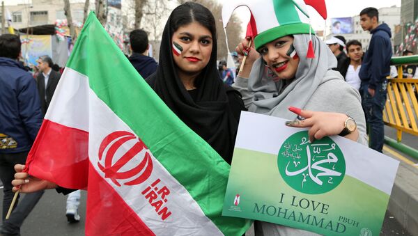 Irã celebra aniversário da Revolução - Sputnik Brasil
