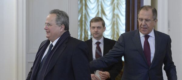 Sergei Lavrov e Nikos Kotzias em Moscou - Sputnik Brasil
