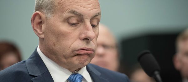 US Homeland Security Secretary John Kelly testifies at a House Appropriations Committee Homeland Security Subcommittee hearing on The Department of Homeland Security Fiscal Year 18 Budget Request on Capitol Hill in Washington, DC, on May 24, 2017. - Sputnik Brasil