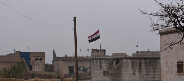 Exército sírio se instalando na área de Manbij - Sputnik Brasil