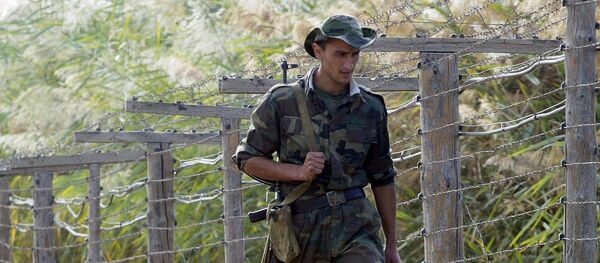 Fronteira entre Tajiquistão e Afeganistão. - Sputnik Brasil