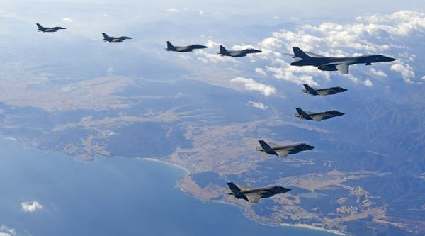 Fuzileiros sul-coreanos têm novo plano de ação para possível confronto com Pyongyang, diz mídia - Sputnik Brasil