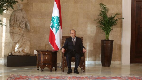 O recém-eleito presidente libanês Michel Aoun no palácio presidencial em Baabda, perto de Beirute, no Líbano - Sputnik Brasil