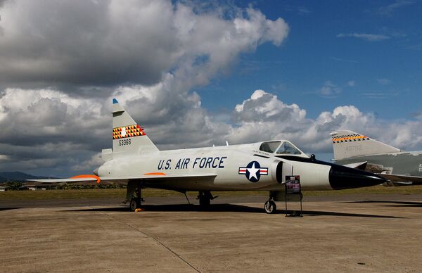 Jato americano Convair F-102 Delta Dagger - Sputnik Brasil