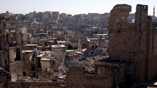 A general view shows damaged buildings at al-Kalasa district of Aleppo, Syria in Aleppo, Syria - Sputnik Brasil