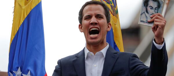Juan Guaidó durante manifestação contra o presidente venezuelano, Nicolás Maduro, em Caracas - Sputnik Brasil
