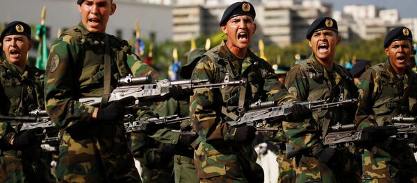 Soldados venezuelanos - Sputnik Brasil