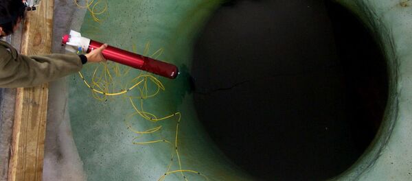 Um poço de mais de dois quilômetros de profundidade na Antártica Ocidental - Sputnik Brasil