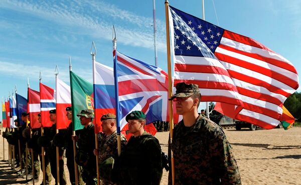 OTAN aumentará gastos militares em US$ 400 bilhões até 2024 - Sputnik Brasil