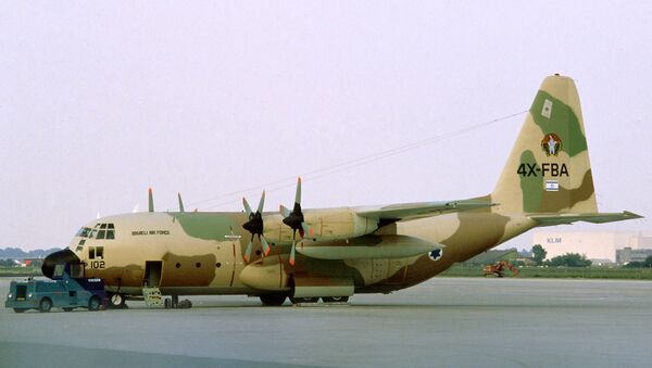 Avião de transporte C-130 Hercules israelense - Sputnik Brasil