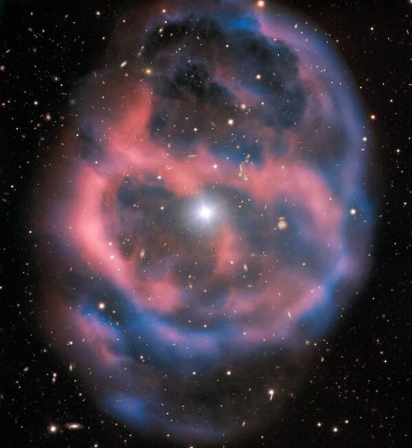 Brilho transitório fraco emitido pela nebulosa planetária ESO 577-24 - Sputnik Brasil