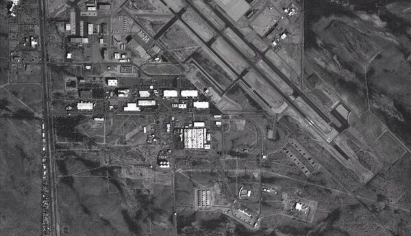 Foto de satélite da fábrica nos EUA da corporação industrial Raytheon na cidade de Tucson, divulgada pelo Ministério da Defesa russo - Sputnik Brasil