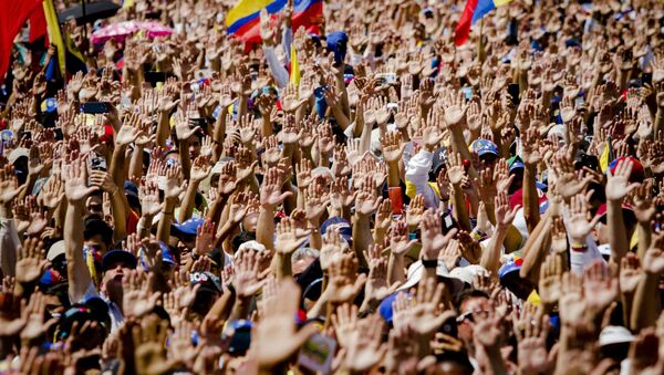 Manifestação dos partidários do autoproclamado presidente interino da Venezuela e líder da oposição, Juan Guaidó, em Caracas - Sputnik Brasil