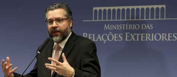 O ministro das Relações Exteriores, Ernesto Araújo, durante entrevista coletiva, no Palácio Itamaraty, fala sobre a situação política da Venezuela. - Sputnik Brasil