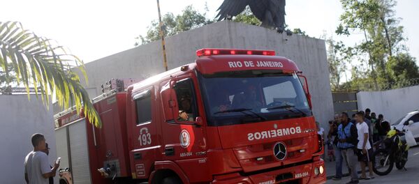 Bombeiros no Centro de Treinamento do Flamengo após incêndio que deixou 10 mortos - Sputnik Brasil