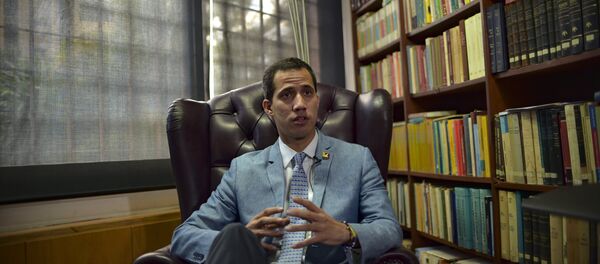Juan Guaidó, autoproclamado presidente da Venezuela, durante a entrevista à agência AFP em Caracas, em 8 de fevereiro de 2019 - Sputnik Brasil