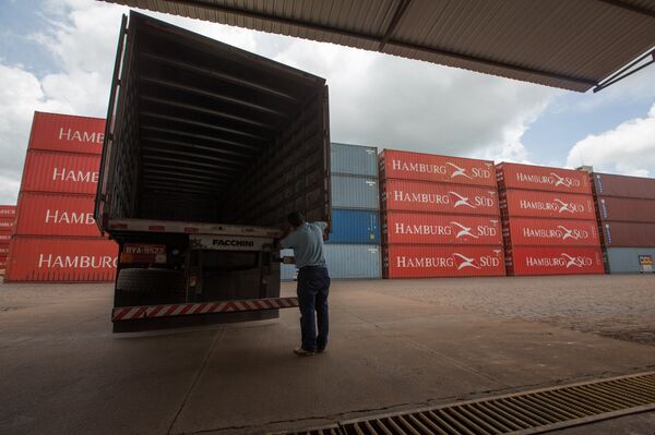Comércio entre Brasil e EUA atinge a pior marca dos últimos 11 anos Comércio entre Brasil e EUA atinge a pior marca dos últimos 11 anos - Sputnik Brasil