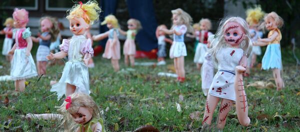 Bonecas do Dia das Bruxas (imagem referencial) - Sputnik Brasil