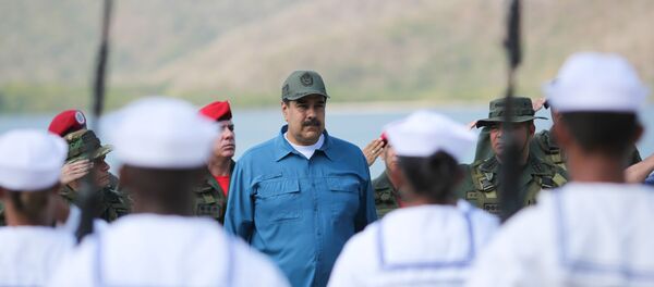 O presidente da Venezuela, Nicolás Maduro, durante exercícios militares em Turiano, na Venezuela, dia 3 de fevereiro de 2019. - Sputnik Brasil
