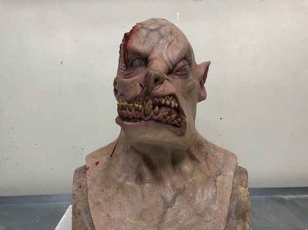 Máscara criada pelo artista grego Prokopis Vlaseros Máscara criada pelo artista grego Prokopis Vlaseros - Sputnik Brasil