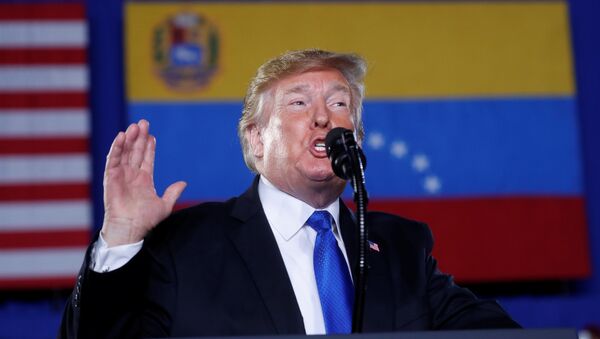 Donald Trump, presidente dos EUA faz discurso sobre a crise na Venezuela em Miami, 18 de fevereiro de 2019 - Sputnik Brasil