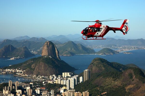 H135 sobrevoa o Rio de Janeiro. - Sputnik Brasil