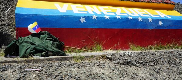 Pertences de imigrante venezuelano na fronteira do Brasil com a Venezuela, entre Pacaraima e Santa Elena de Uairén - Sputnik Brasil