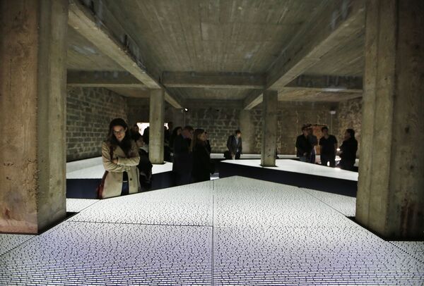 Monumento em homenagem às vítimas do campo concentração de Mauthausen Monumento em homenagem às vítimas do campo concentração de Mauthausen - Sputnik Brasil