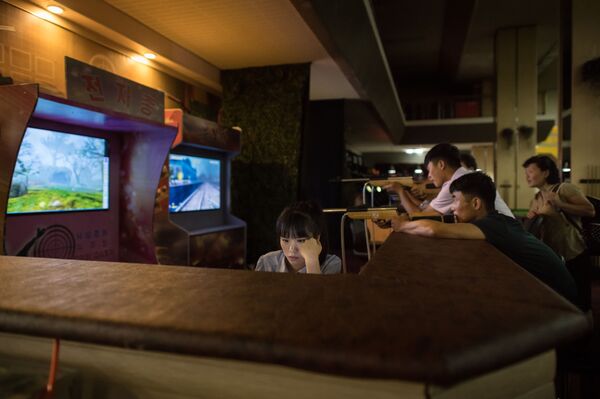 Um clube de videojogos em Pyongyang - Sputnik Brasil