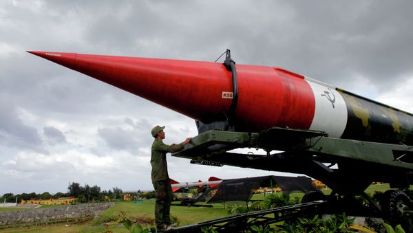 Maquete de um míssil soviético no complexo de Morro Cabana em Cuba Maquete de um míssil soviético no complexo de Morro Cabana em Cuba - Sputnik Brasil